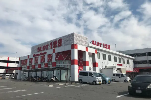 『スロット123松原店』外観写真